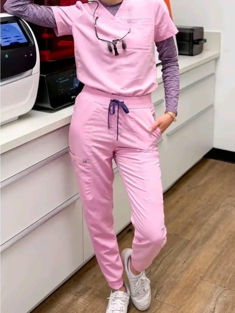 🎀 FABLETICS 🎀 scrubs marshmallow pink